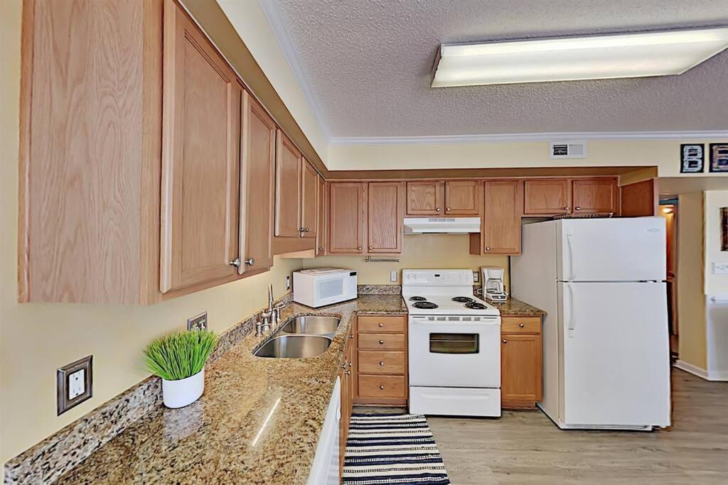 *2Br Oceanfront Retreat*King Ensuite*Pool*Nmb Cherry Grove*Pc4 マートルビーチ エクステリア 写真