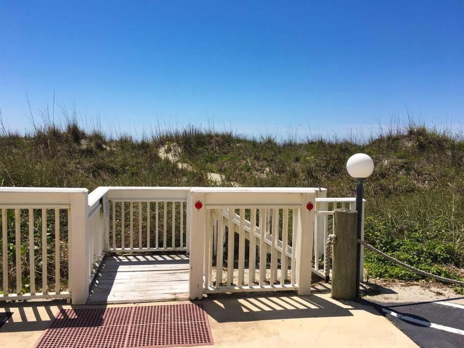 *2Br Oceanfront Retreat*King Ensuite*Pool*Nmb Cherry Grove*Pc4 マートルビーチ エクステリア 写真